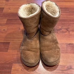 Ugg boots size 5